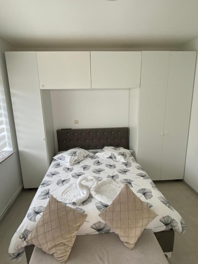 1-E Superbe Appartement Lumineux Charleroi Eksteriør billede